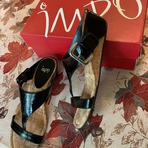 Impo wedge sandals